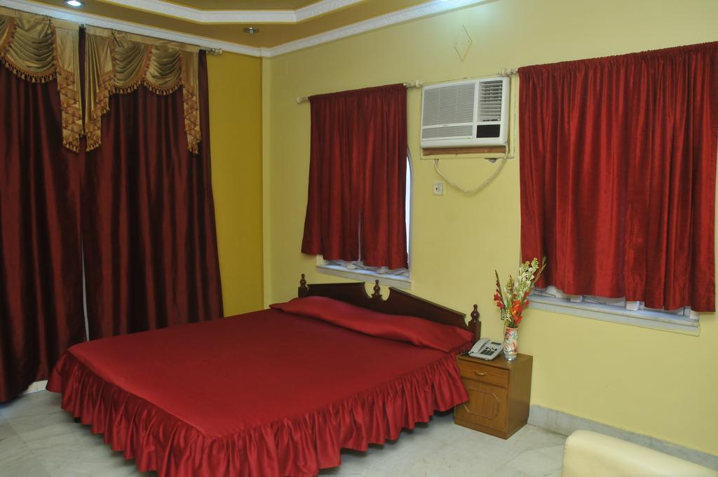New Hotel White Palace Calcutta Exterior foto