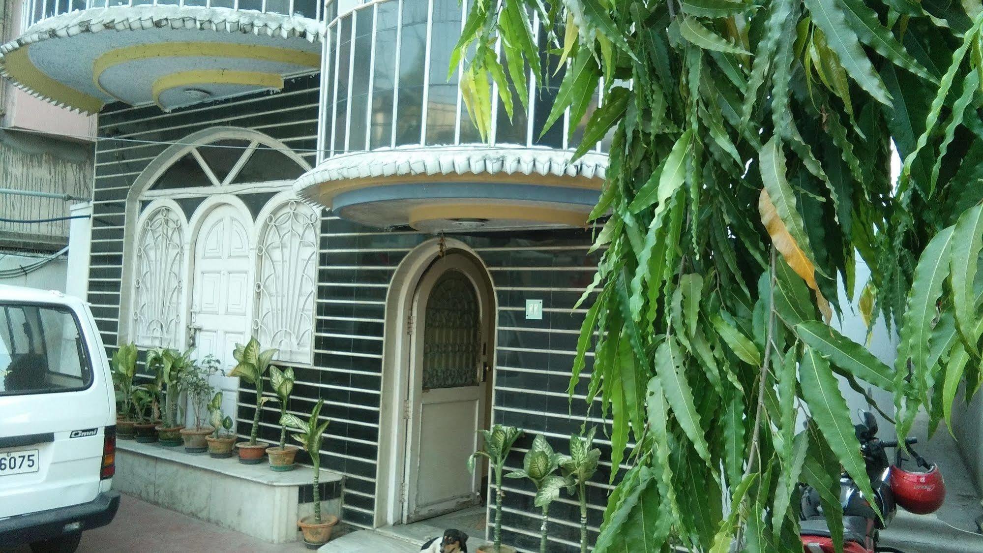 New Hotel White Palace Calcutta Exterior foto